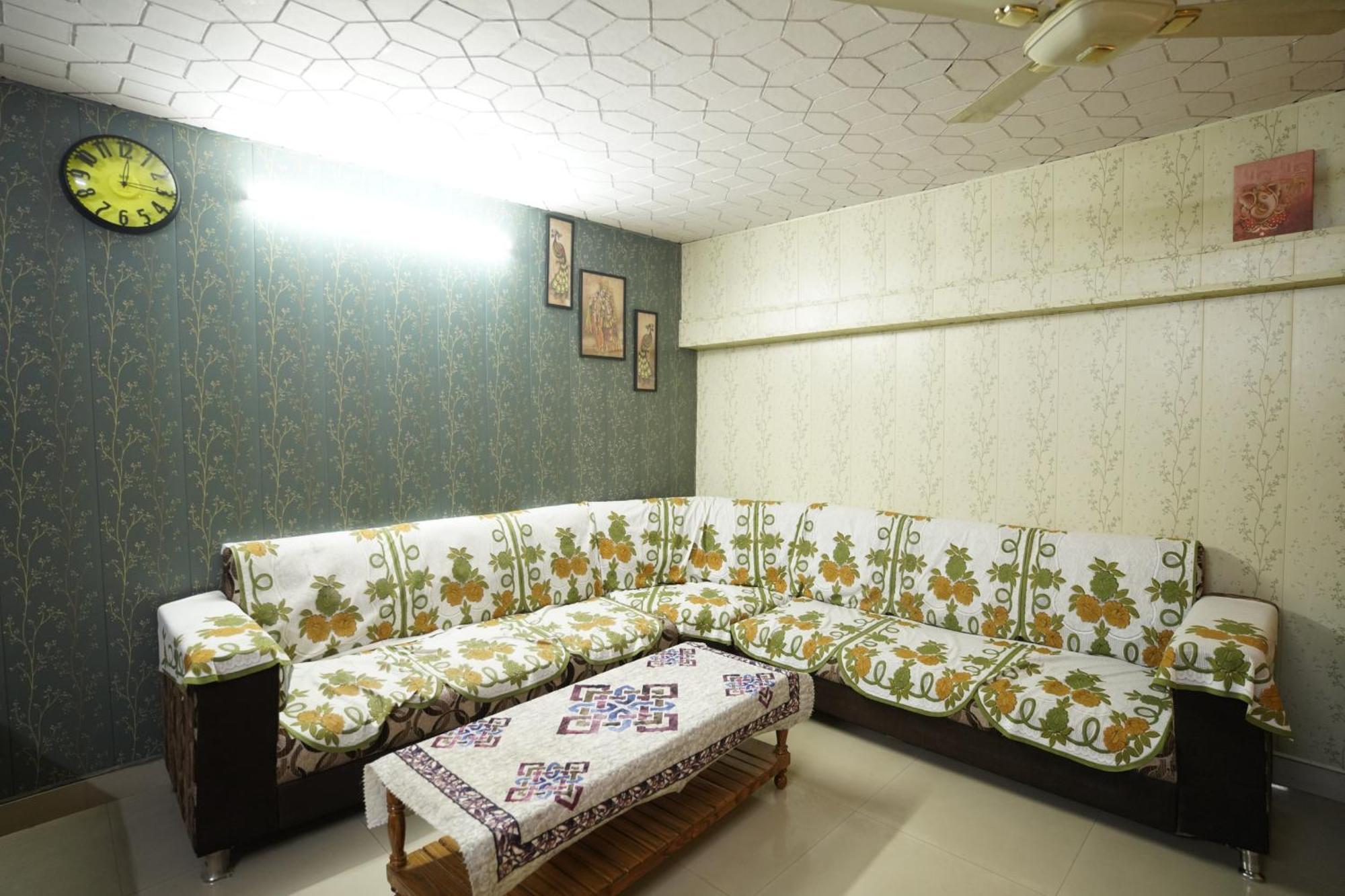 Kashi Dham Homestay Varanasi Bagian luar foto